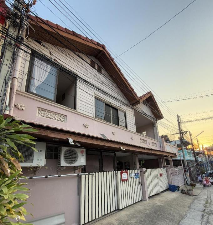 Chomhaad Guesthouse Hua Hin Exterior photo